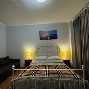 City Room 1